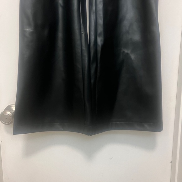NWT Scoop faux leather black trousers - size 12 - Picture 2 of 6